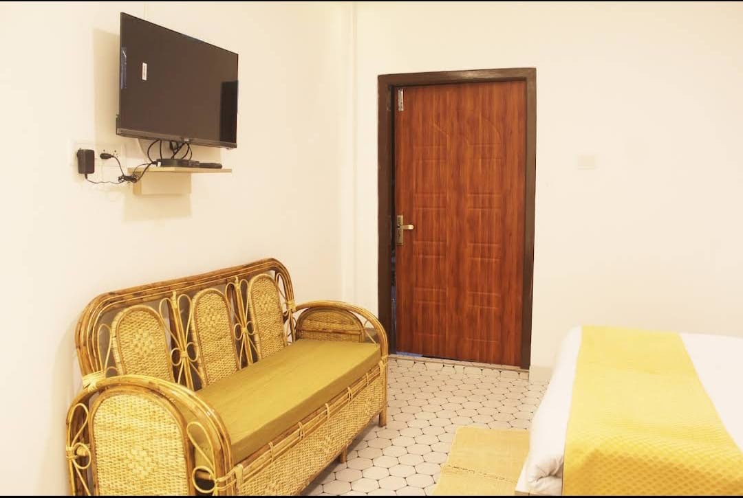 Room Image 3